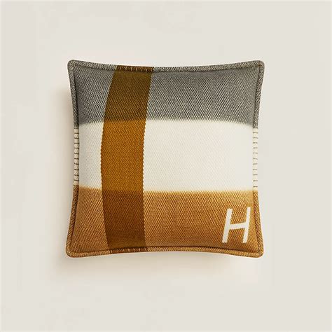 cuscino hermes|hermes outdoor pillows.